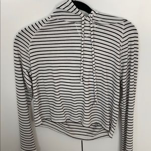 Black and White long sleeve top